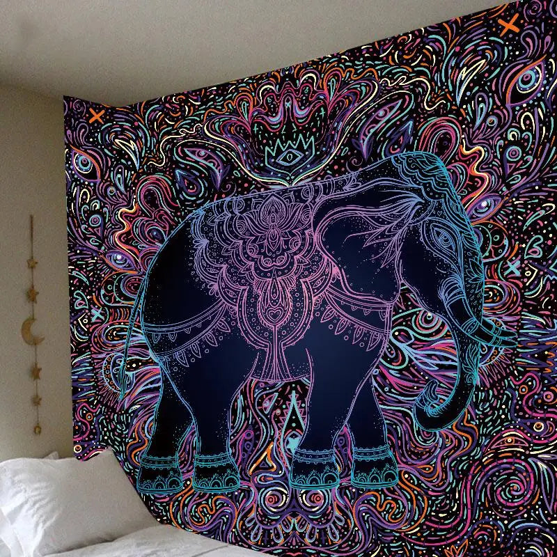 Tapisserie murale éléphant spirituel avec motifs mandala sur fond psychédélique coloré, idéale pour décoration intérieure zen et artistique.